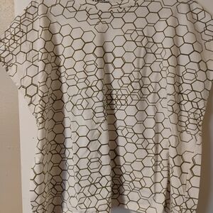 Sports Illustrated Top Swim Style White and Gold Short Sleeve Tee Shirt xL